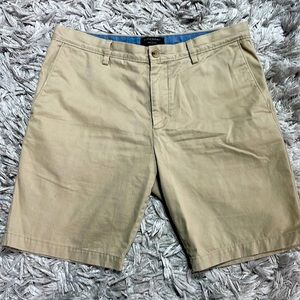 Mens Banana Republic khaki shorts size 33